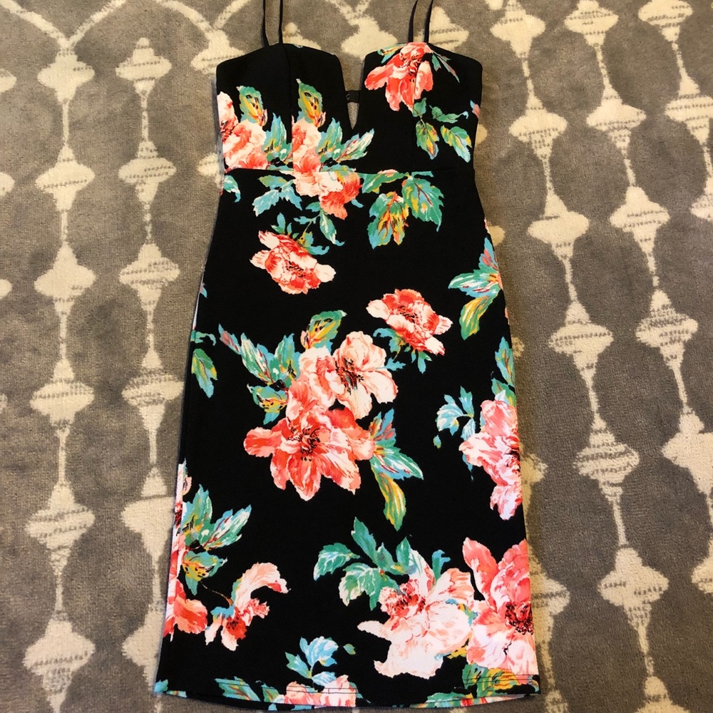 Stunning Floral Bodycon Dress